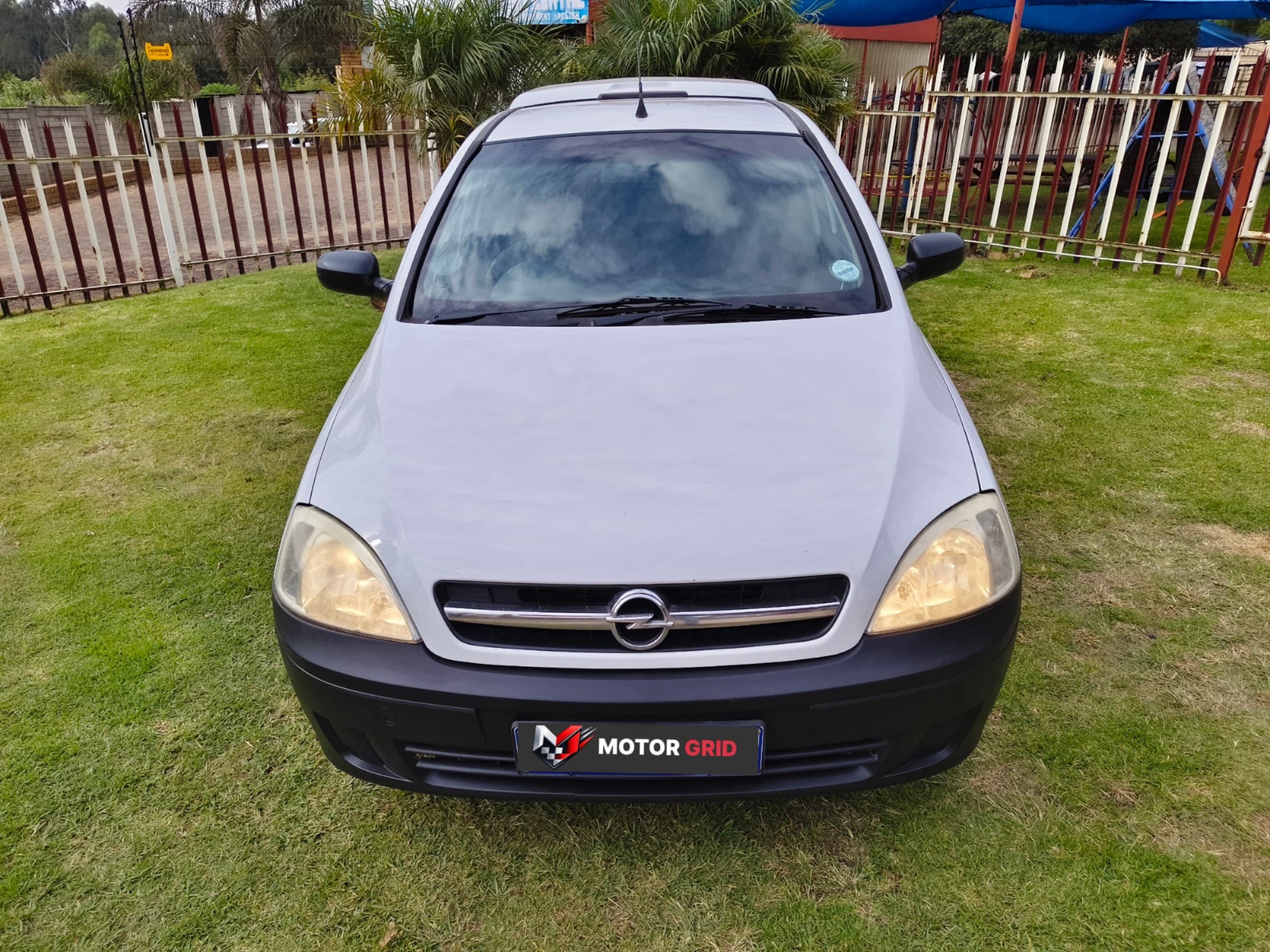 2010 Opel Corsa Utility — photo 2