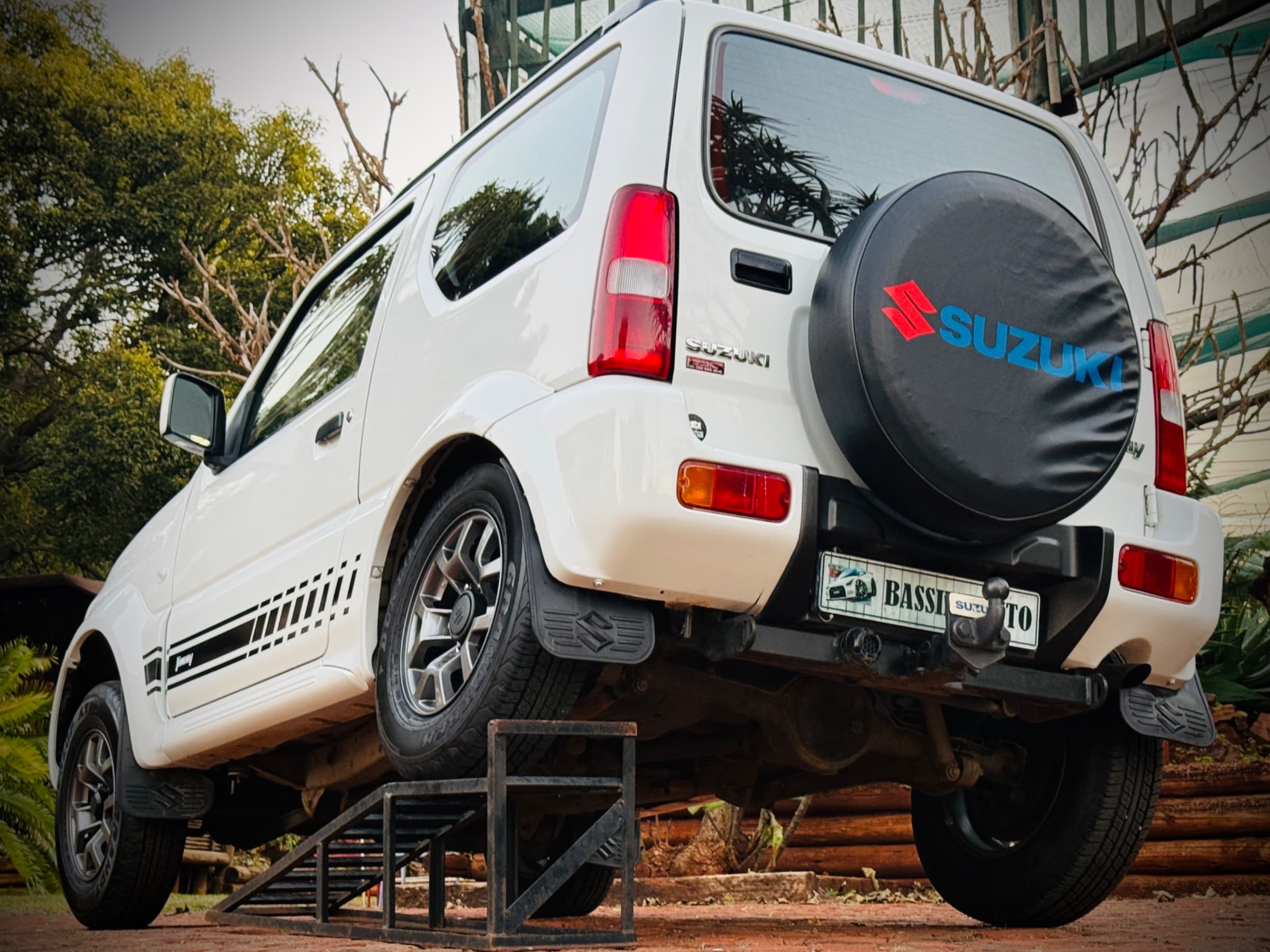 2015 Suzuki Jimny — photo 5