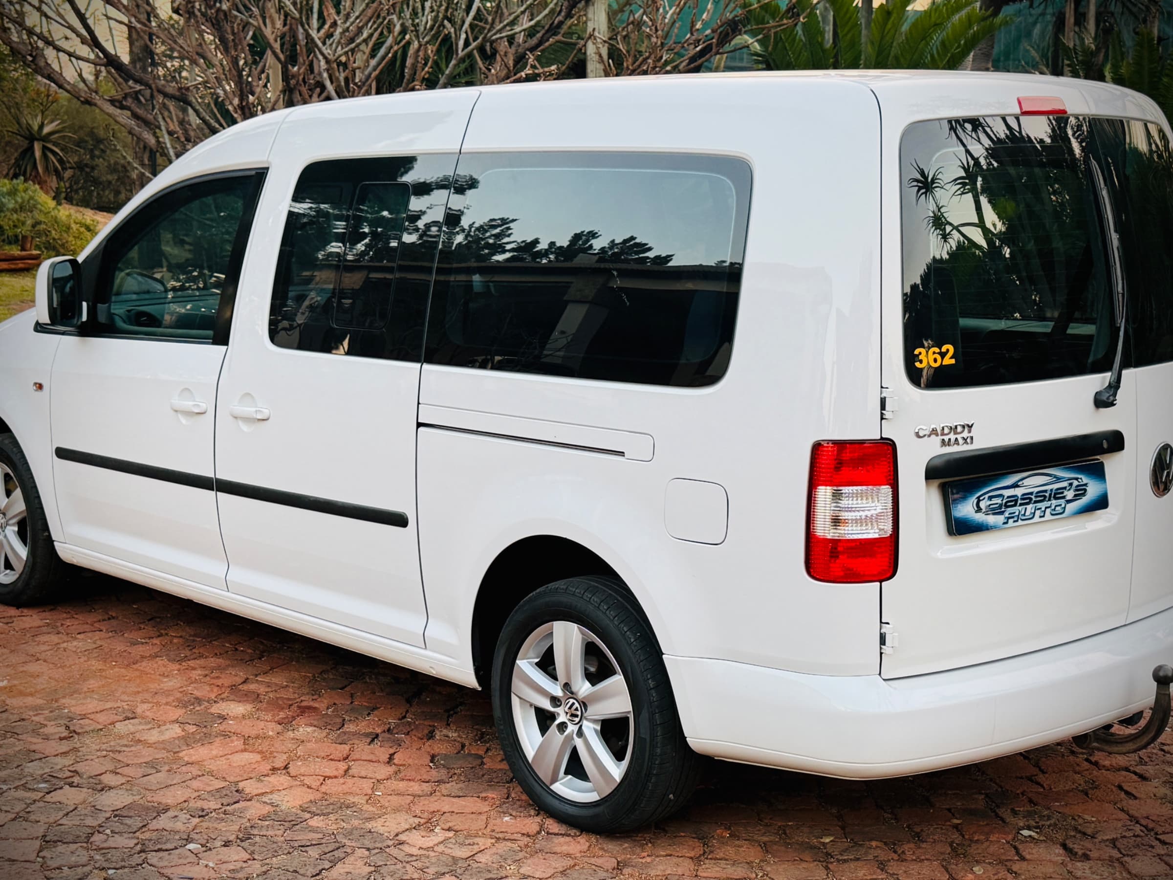 2010 Volkswagen Caddy Maxi 1.9 TDi for sale in South Africa — photo 14