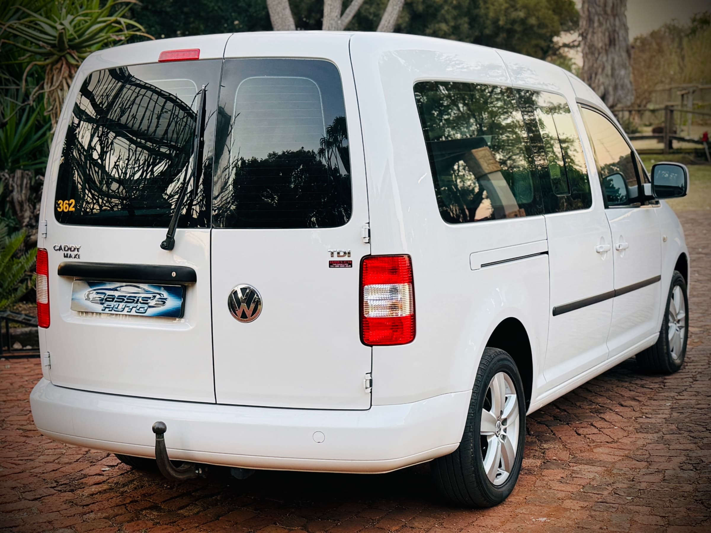 2010 Volkswagen Caddy Maxi 1.9 TDi for sale in South Africa — photo 16