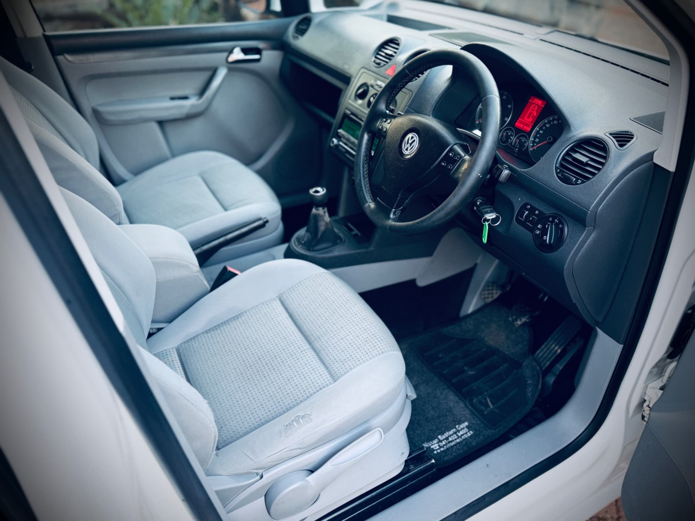 2010 Volkswagen Caddy Maxi 1.9 TDi for sale in South Africa — photo 18