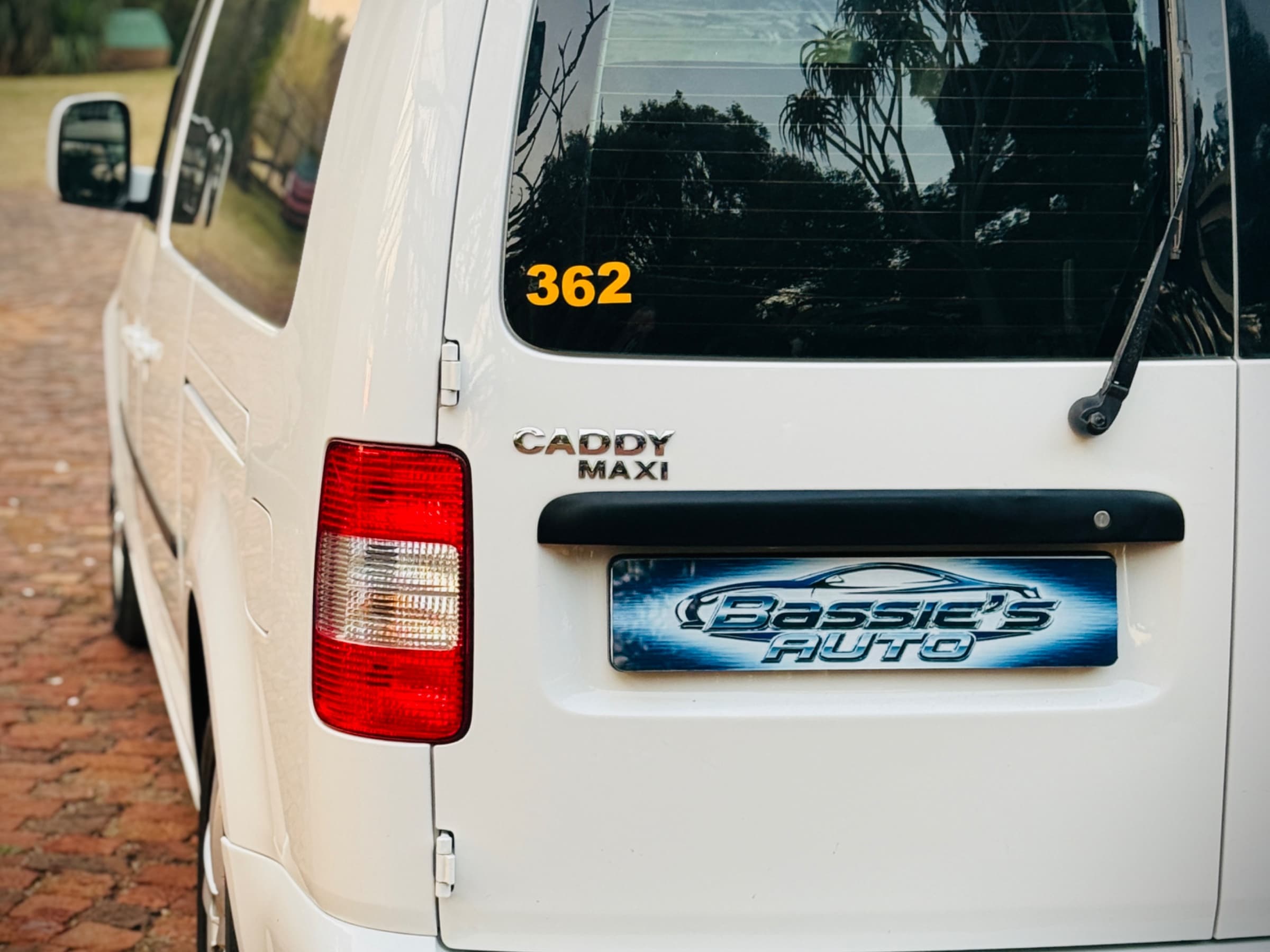 2010 Volkswagen Caddy Maxi 1.9 TDi for sale in South Africa — photo 7