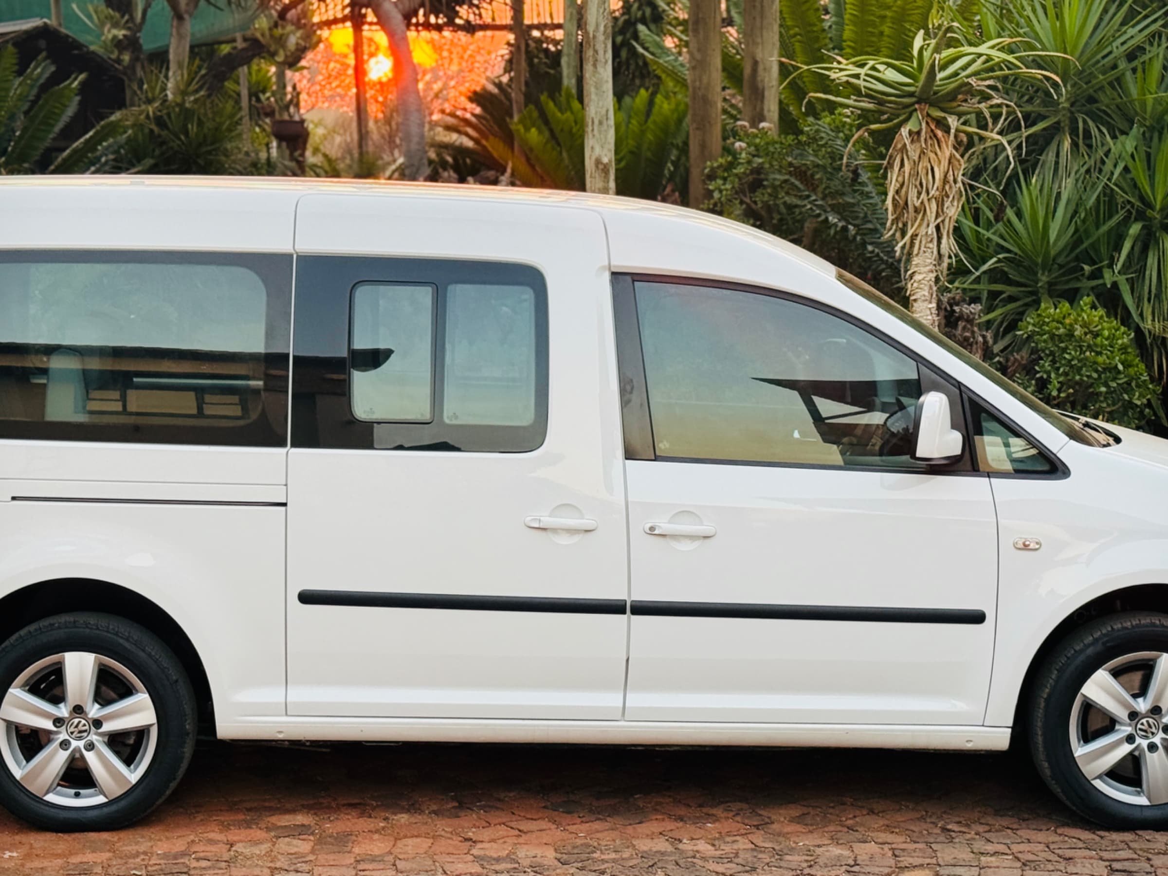 2010 Volkswagen Caddy Maxi 1.9 TDi for sale in South Africa — photo 9