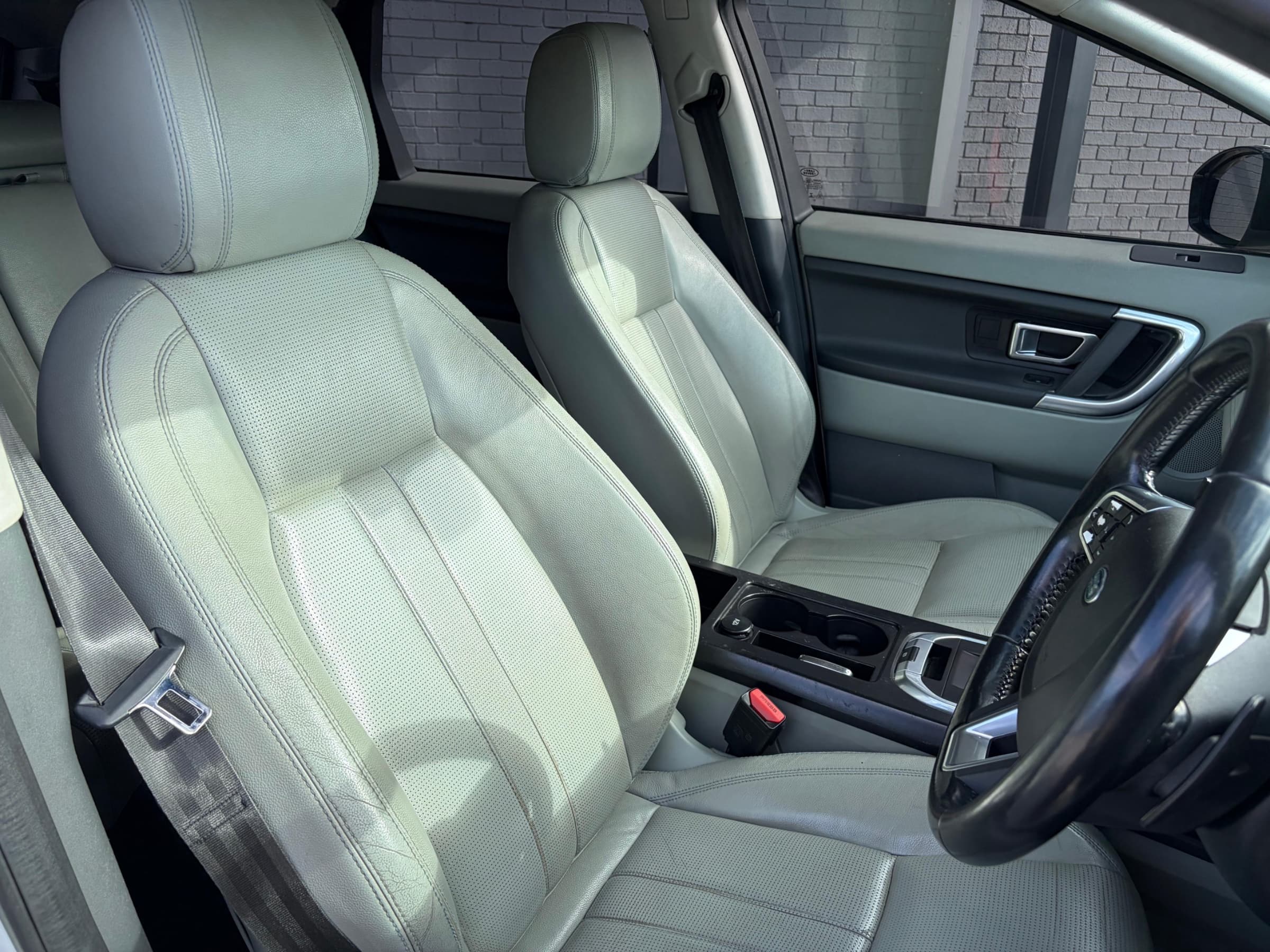 2015 Land Rover Discovery Sport 2.2 SD4 SE for sale in South Africa — photo 5