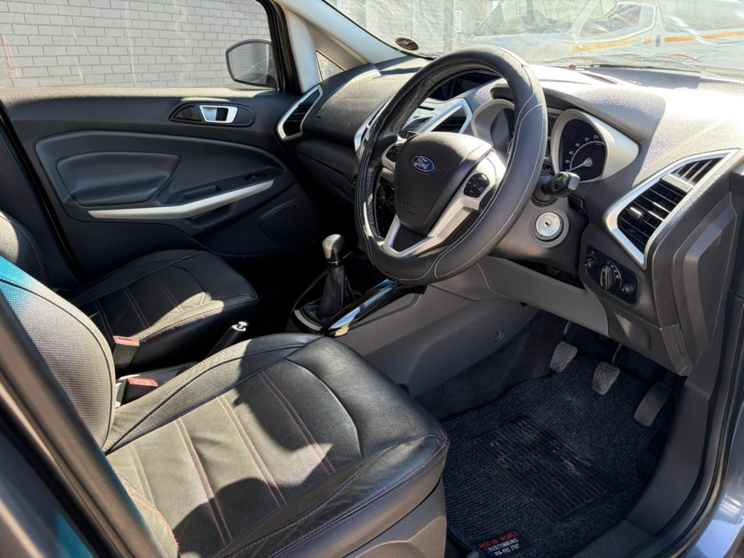 2015 Ford EcoSport 1.0 EcoBoost Titanium for sale in South Africa — photo 3