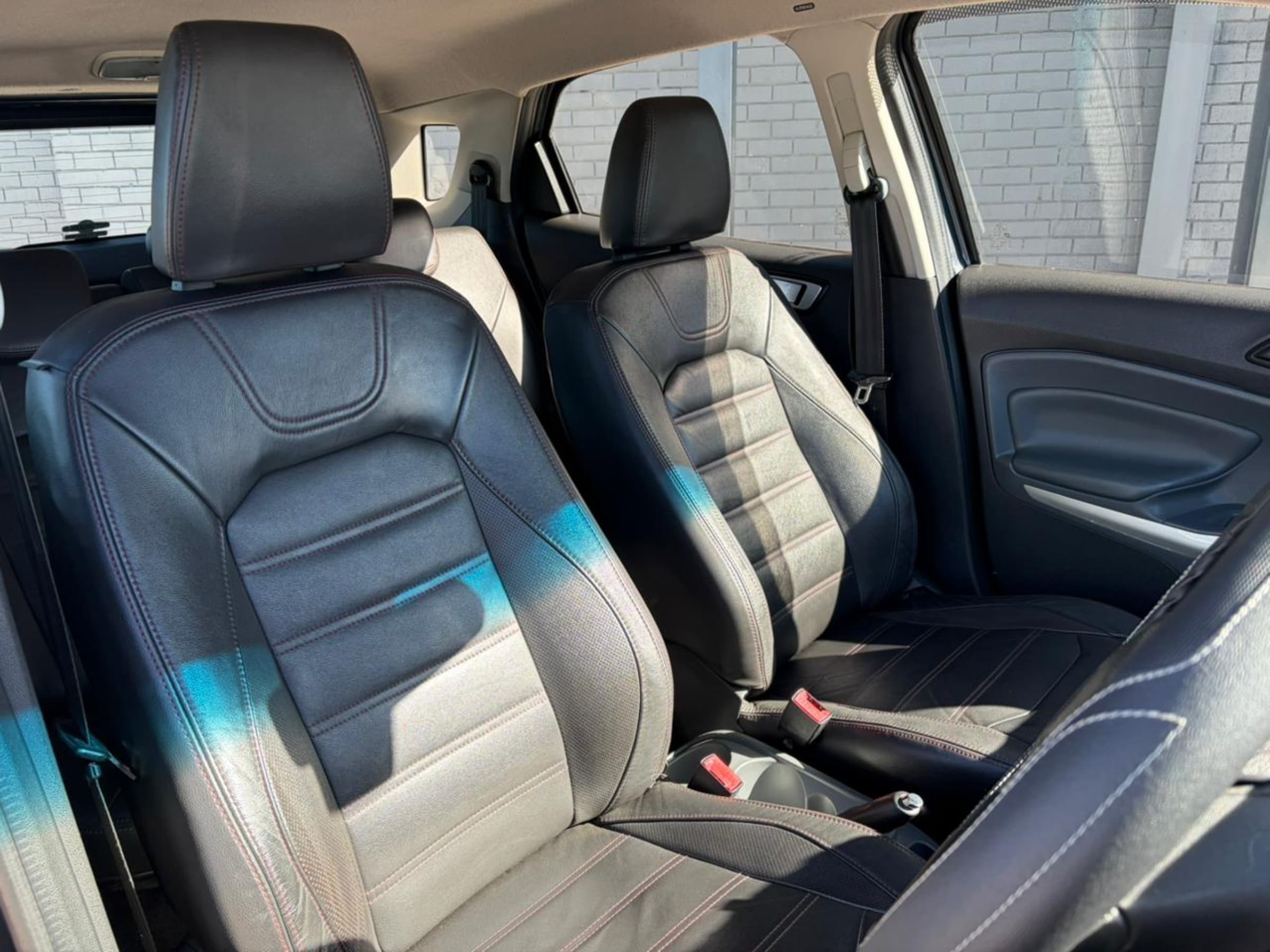 2015 Ford EcoSport 1.0 EcoBoost Titanium for sale in South Africa — photo 6
