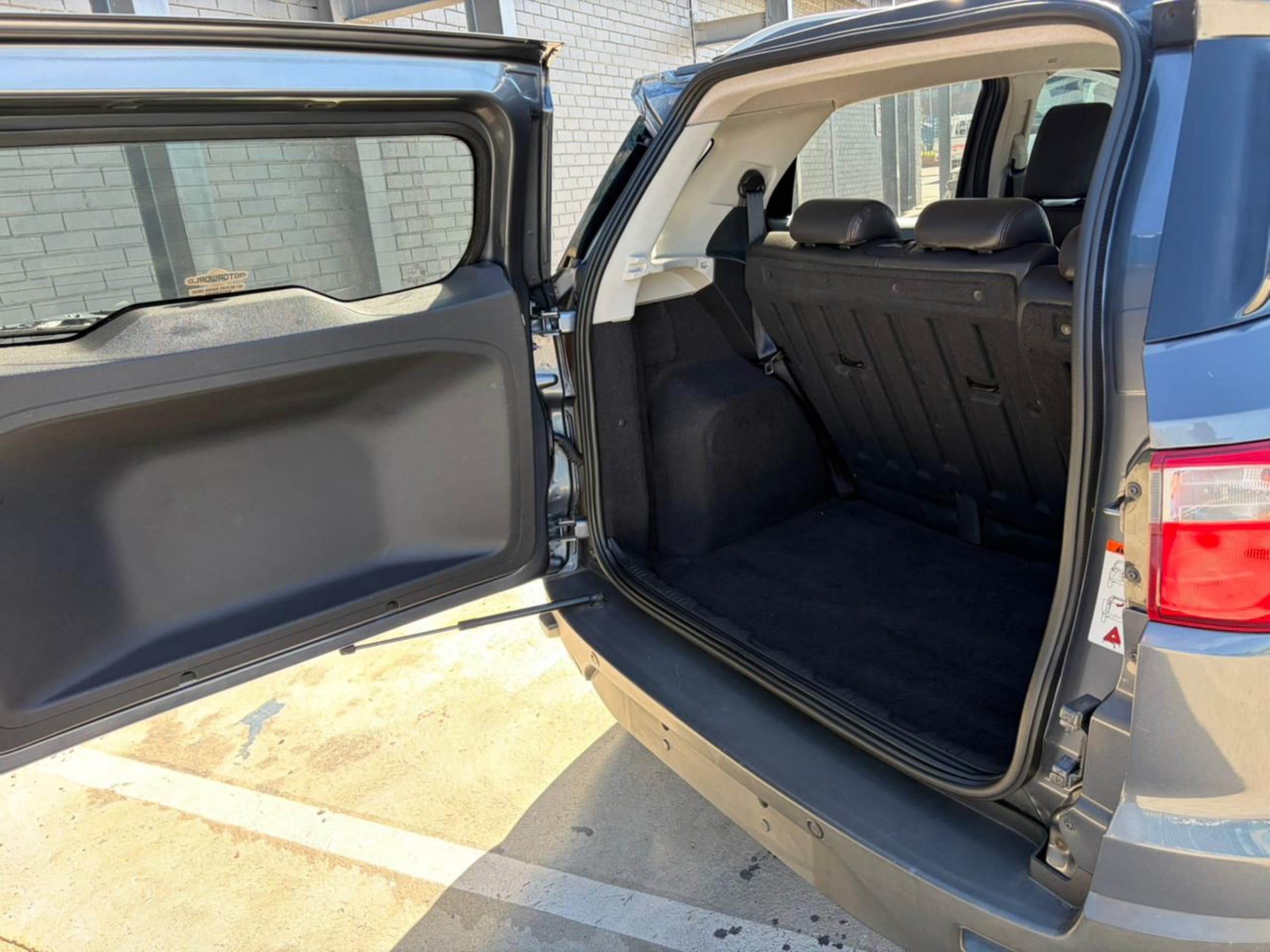 2015 Ford EcoSport 1.0 EcoBoost Titanium for sale in South Africa — photo 8
