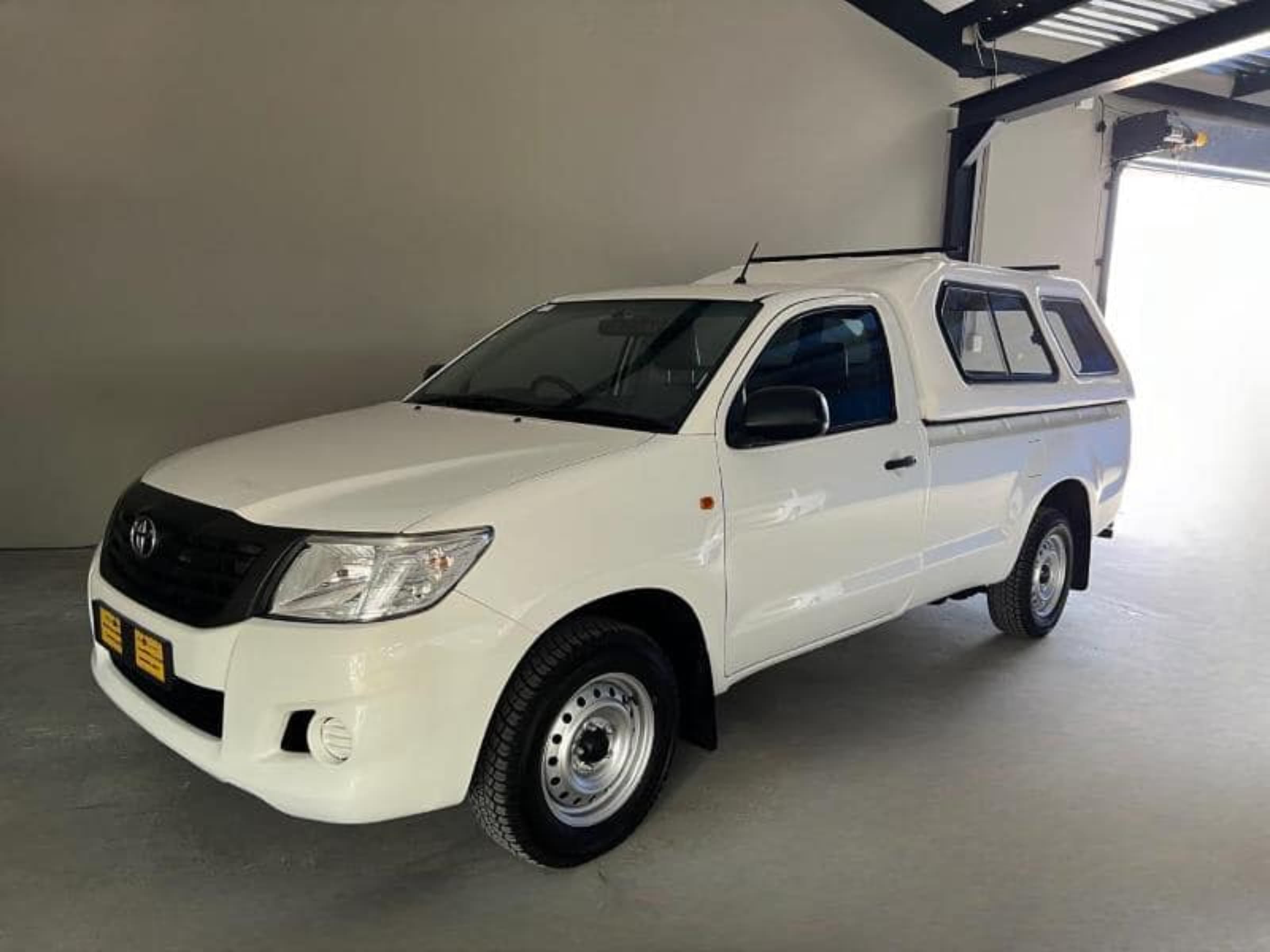 2017 Toyota Hilux GD-6 for sale in South Africa — photo 2