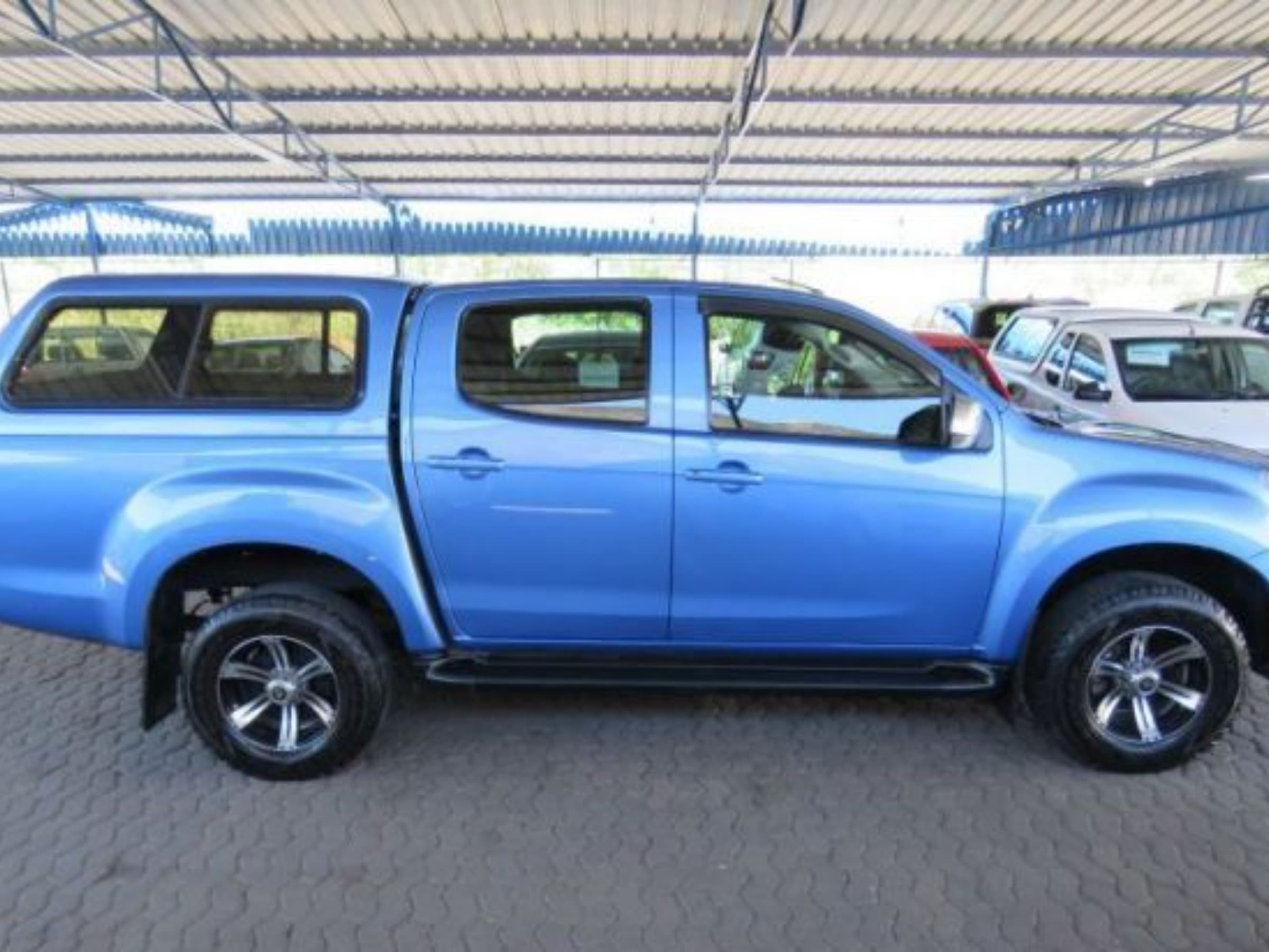 Used 2019 Isuzu KB 250 D-TEQ – Dealer warranty