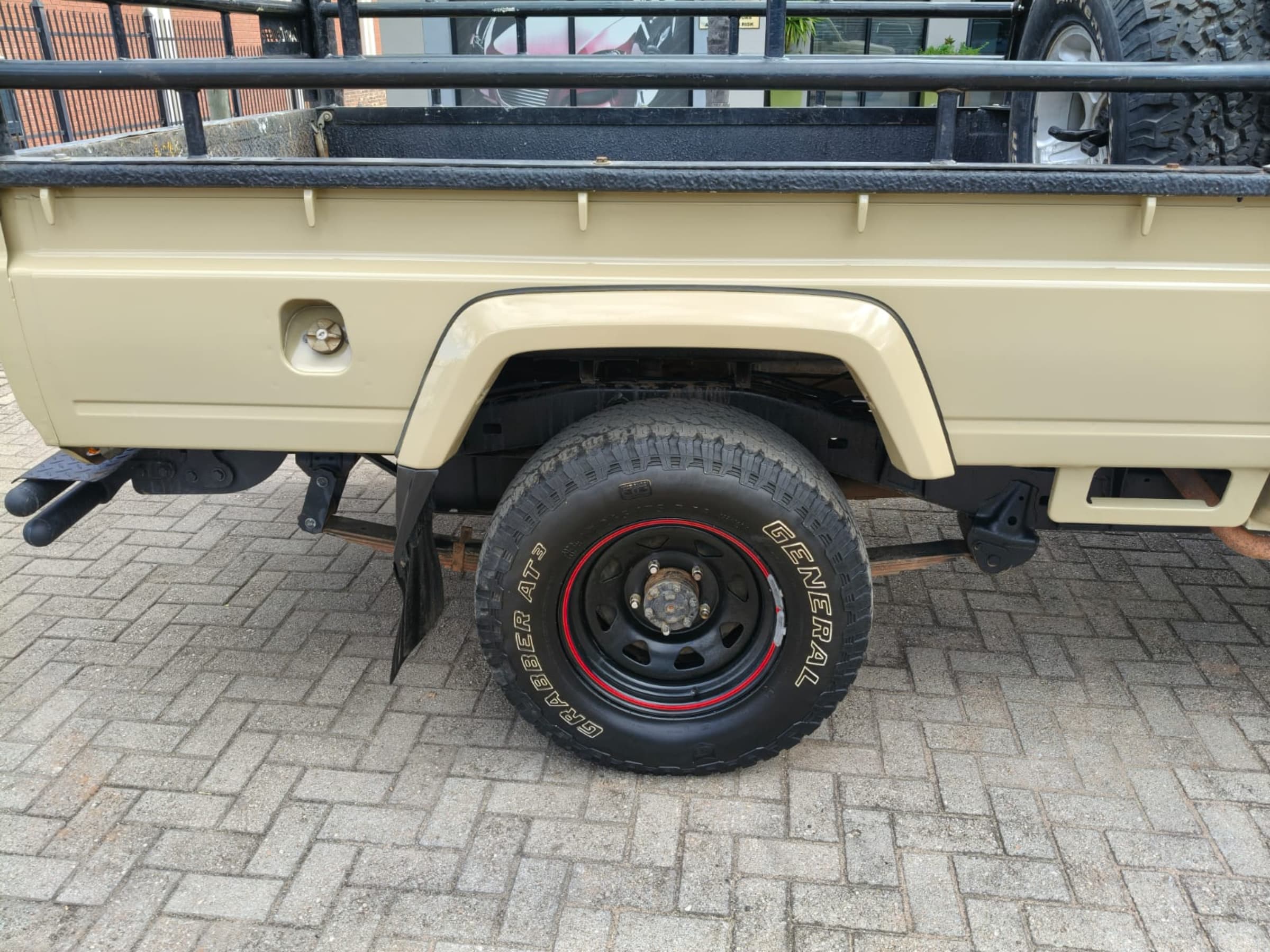 2016 Toyota Land Cruiser 300 VX-R for sale in South Africa — photo 7