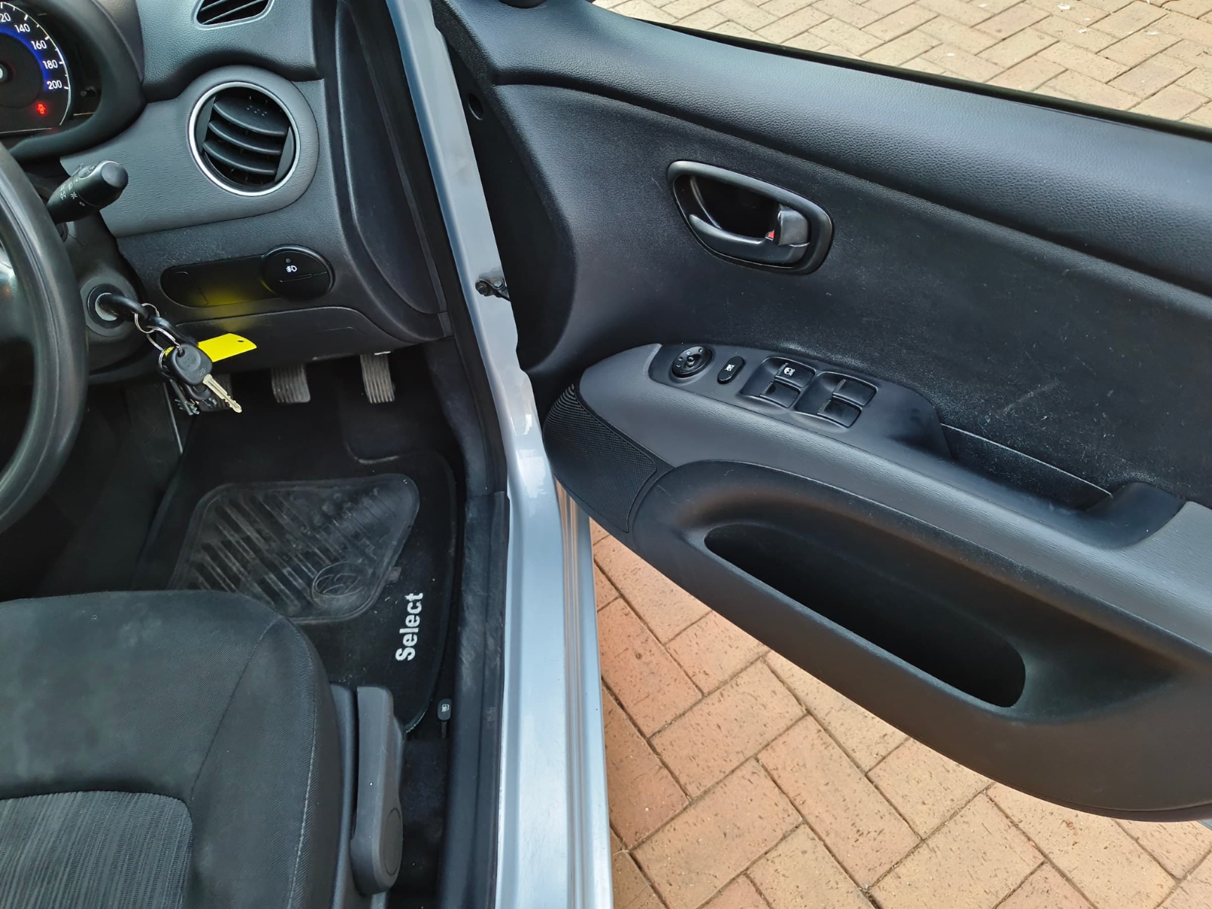 2013 Hyundai i10 1.1 Motion for sale in South Africa — photo 7