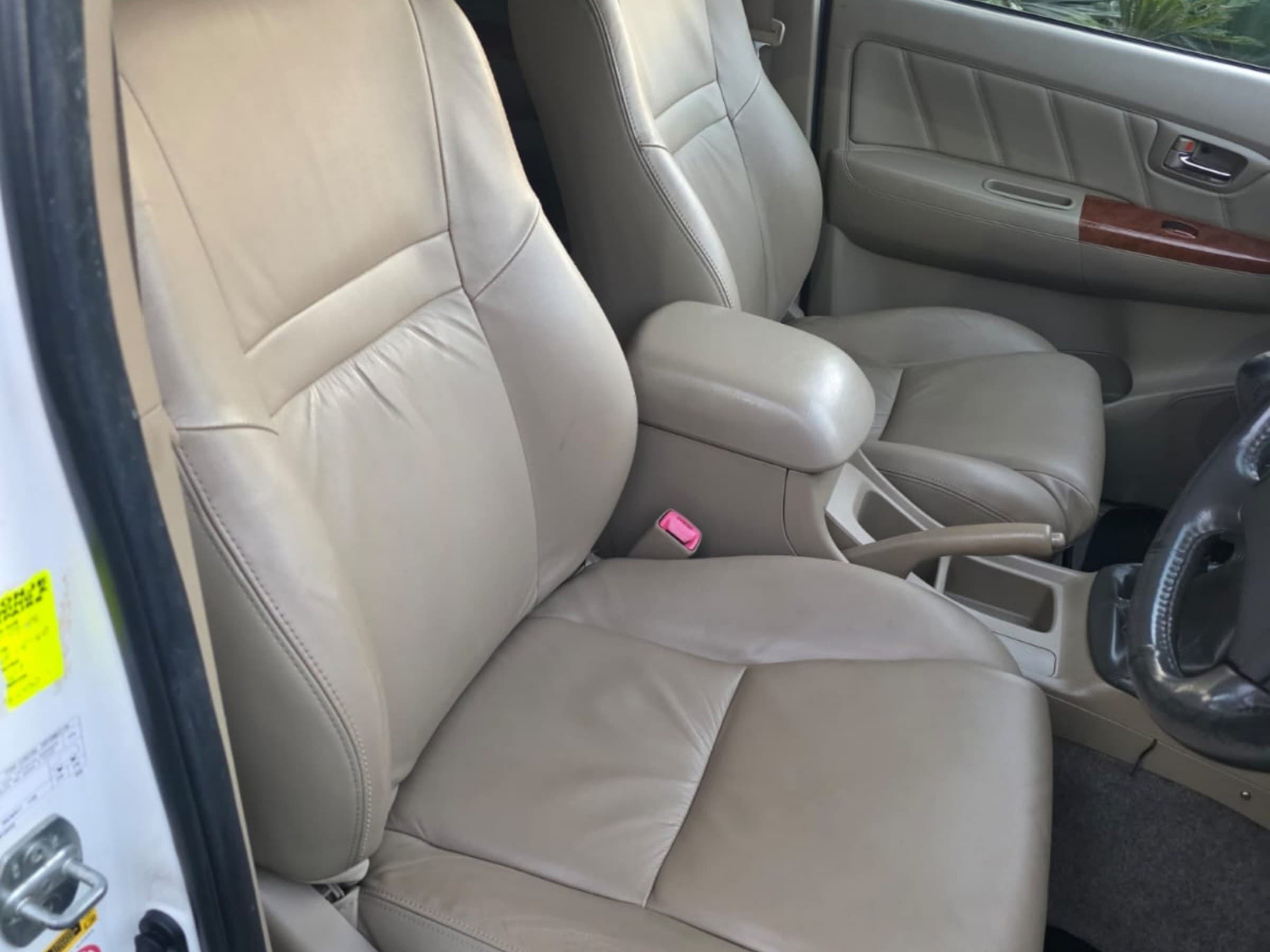 2010 Toyota Fortuner D4D 4x4 for sale in South Africa — photo 11
