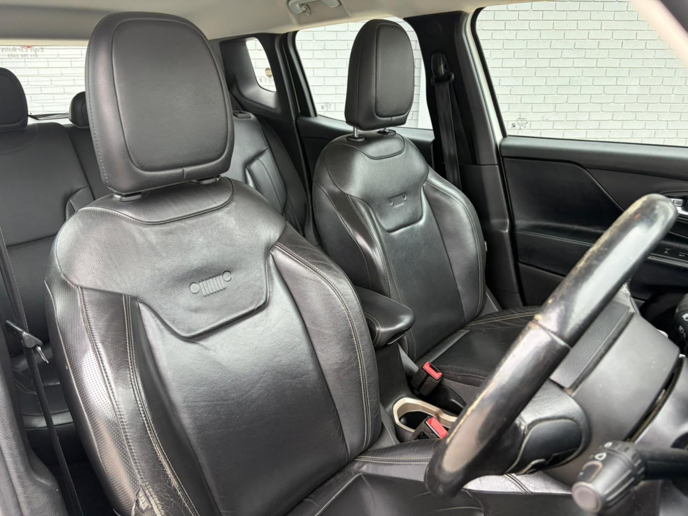 2015 Jeep Renegade 1.4 Tjet LTD for sale in South Africa — photo 5