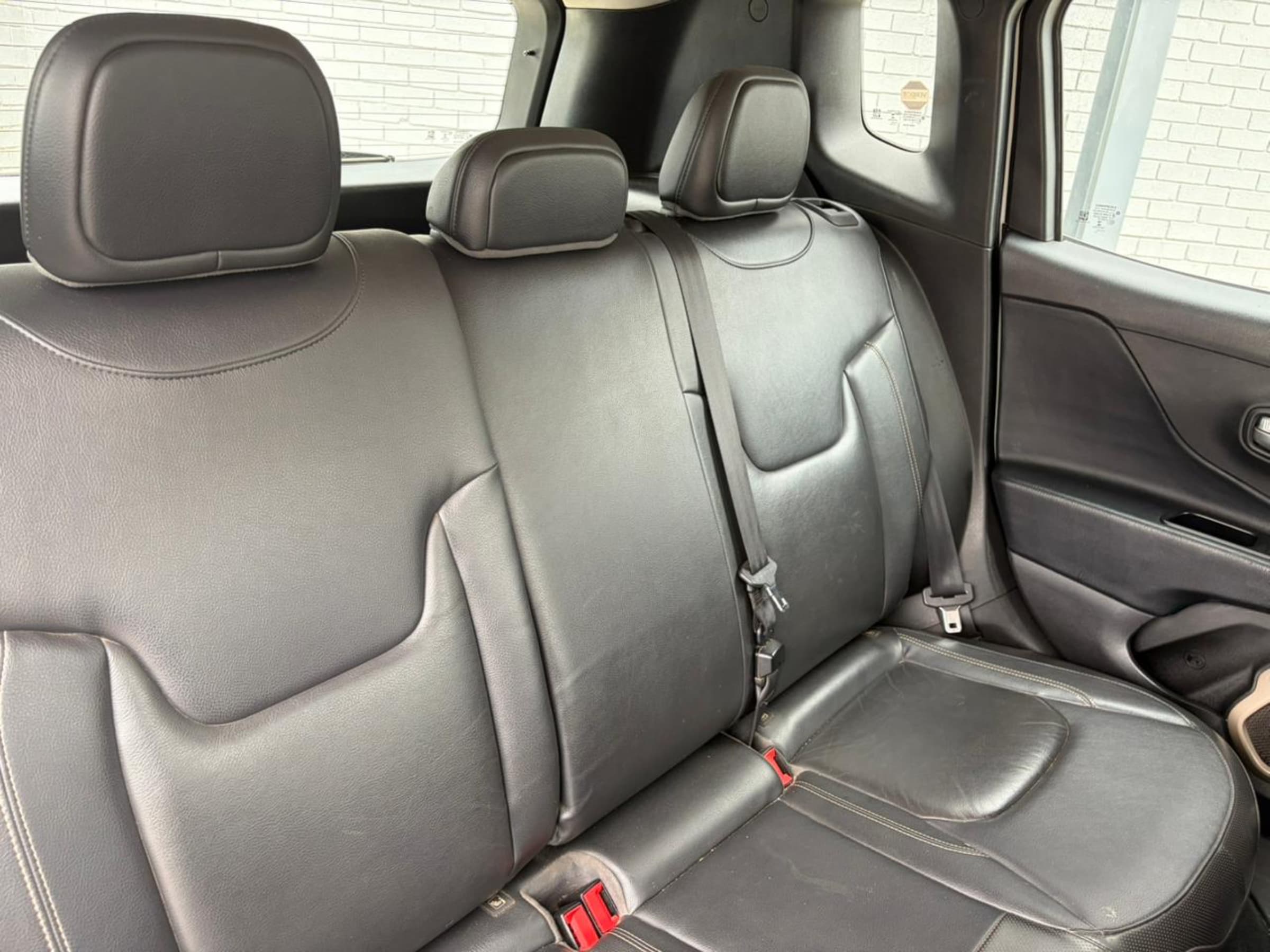 2015 Jeep Renegade 1.4 Tjet LTD for sale in South Africa — photo 6