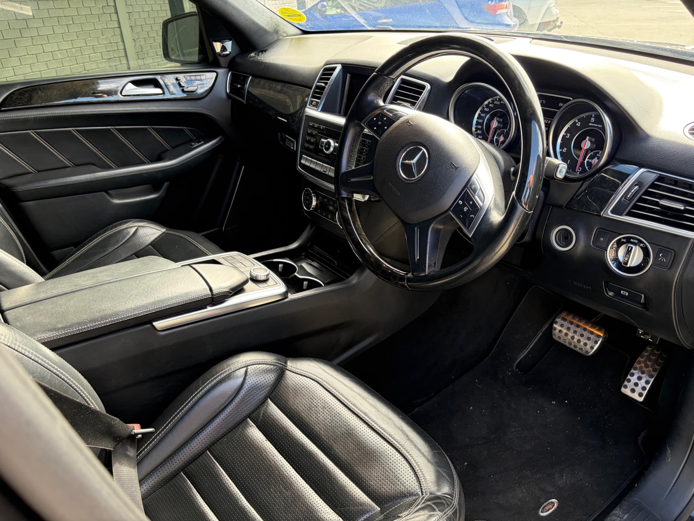 2013 Mercedes-Benz AMG ML63 for sale in South Africa — photo 3