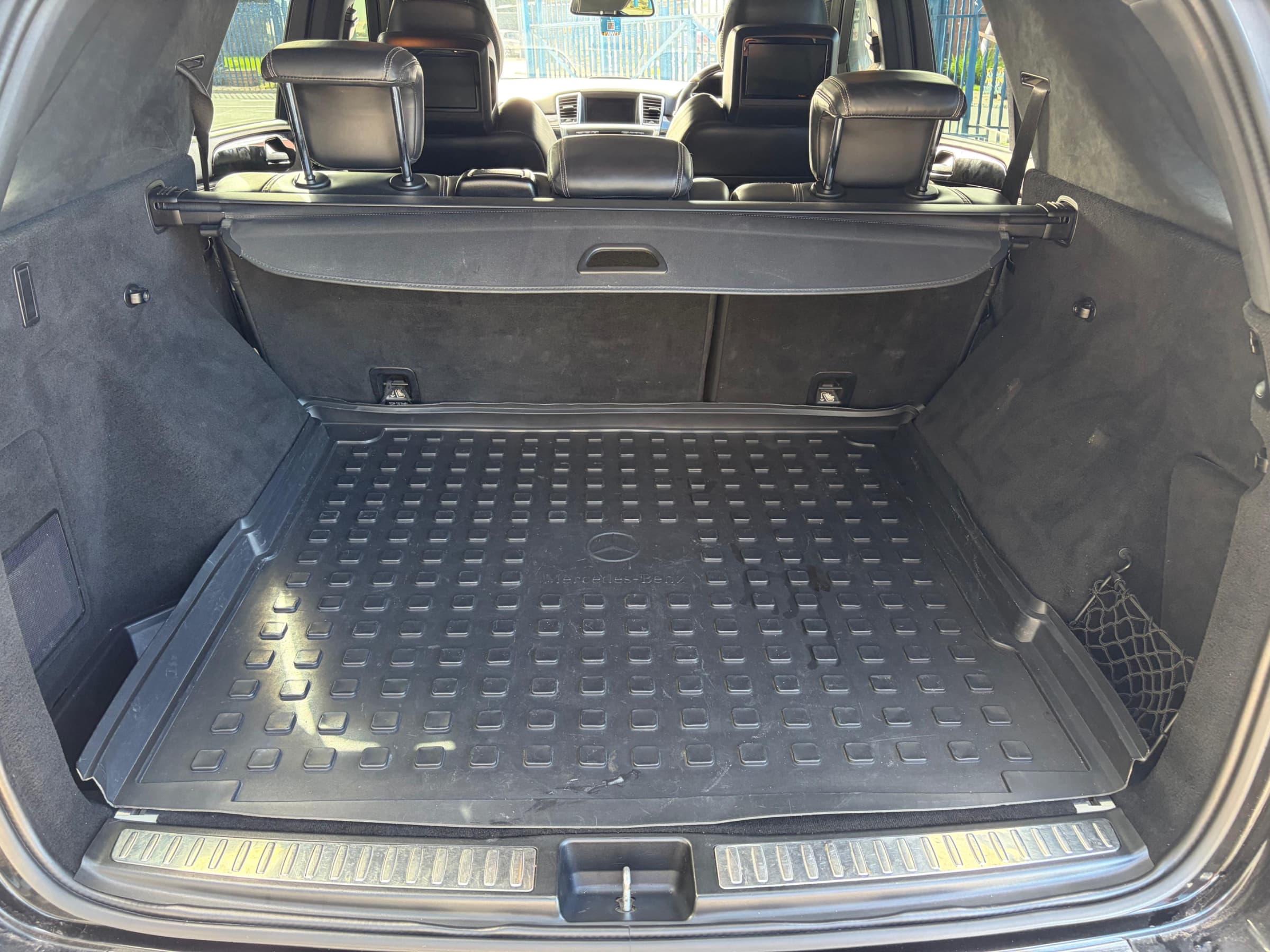 2013 Mercedes-Benz AMG ML63 for sale in South Africa — photo 8