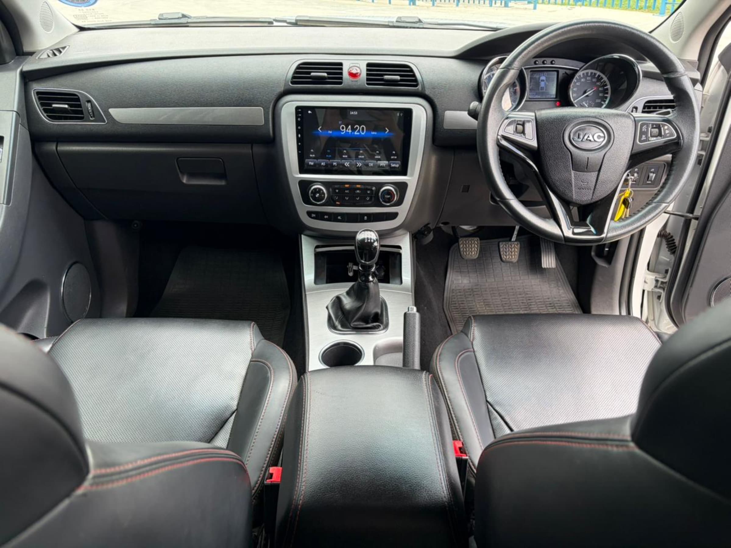 2023 JAC T8 2.0 CTI Super Lux 4x4 Double-Cab for sale in South Africa — photo 5