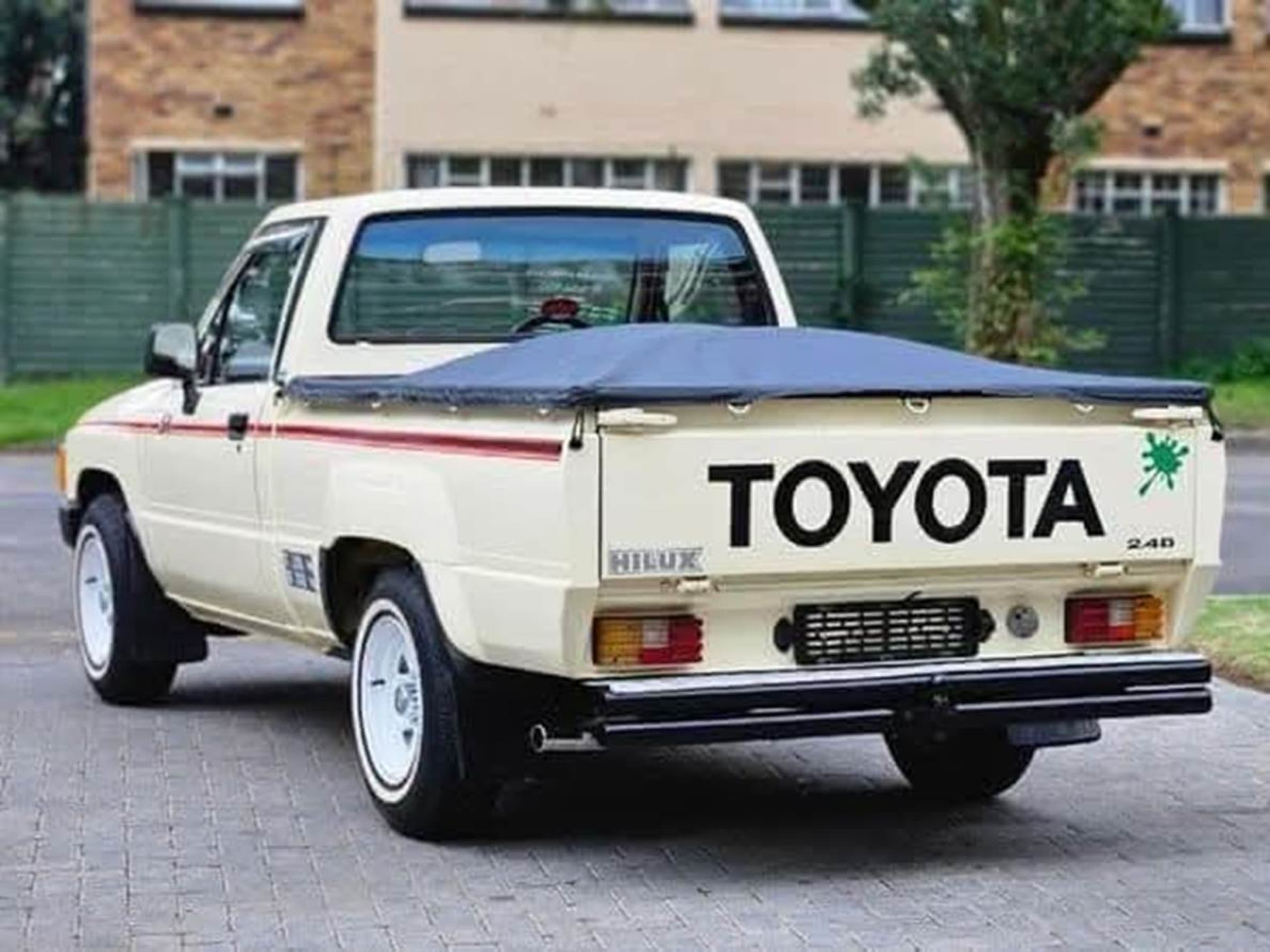 2026 Toyota Hilux KZTE DC for sale in South Africa — photo 3