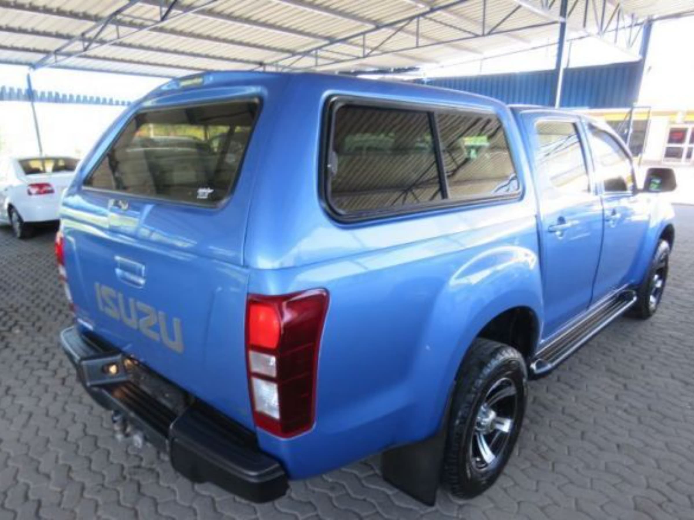 2019 Isuzu KB 250 D-TEQ for sale in South Africa — photo 6